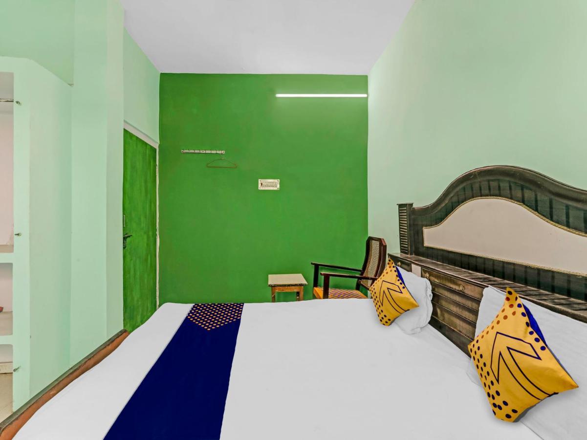 Spot On 81122 Saket Honest Hotel Ayodhya Luaran gambar