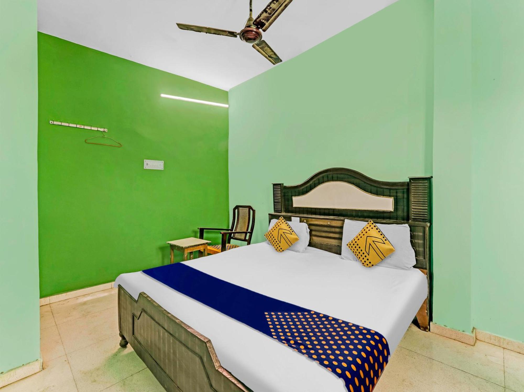 Spot On 81122 Saket Honest Hotel Ayodhya Luaran gambar